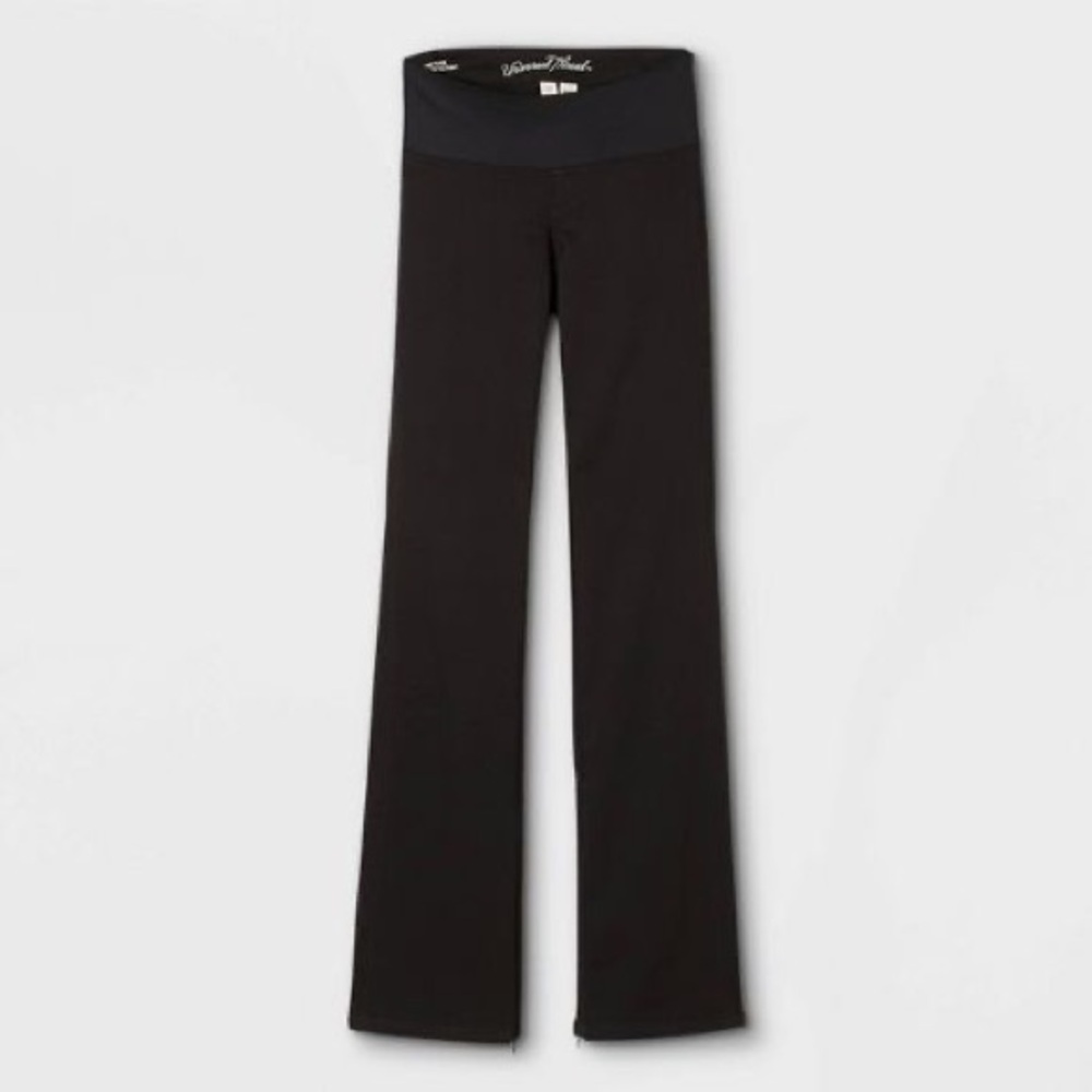 Women's Adaptive Bootcut Jeans - Universal Thread